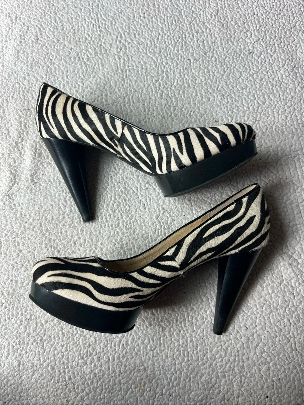 MICHAEL KORS ZEBRA CALF HAIR HEELS WOMENS 7.5